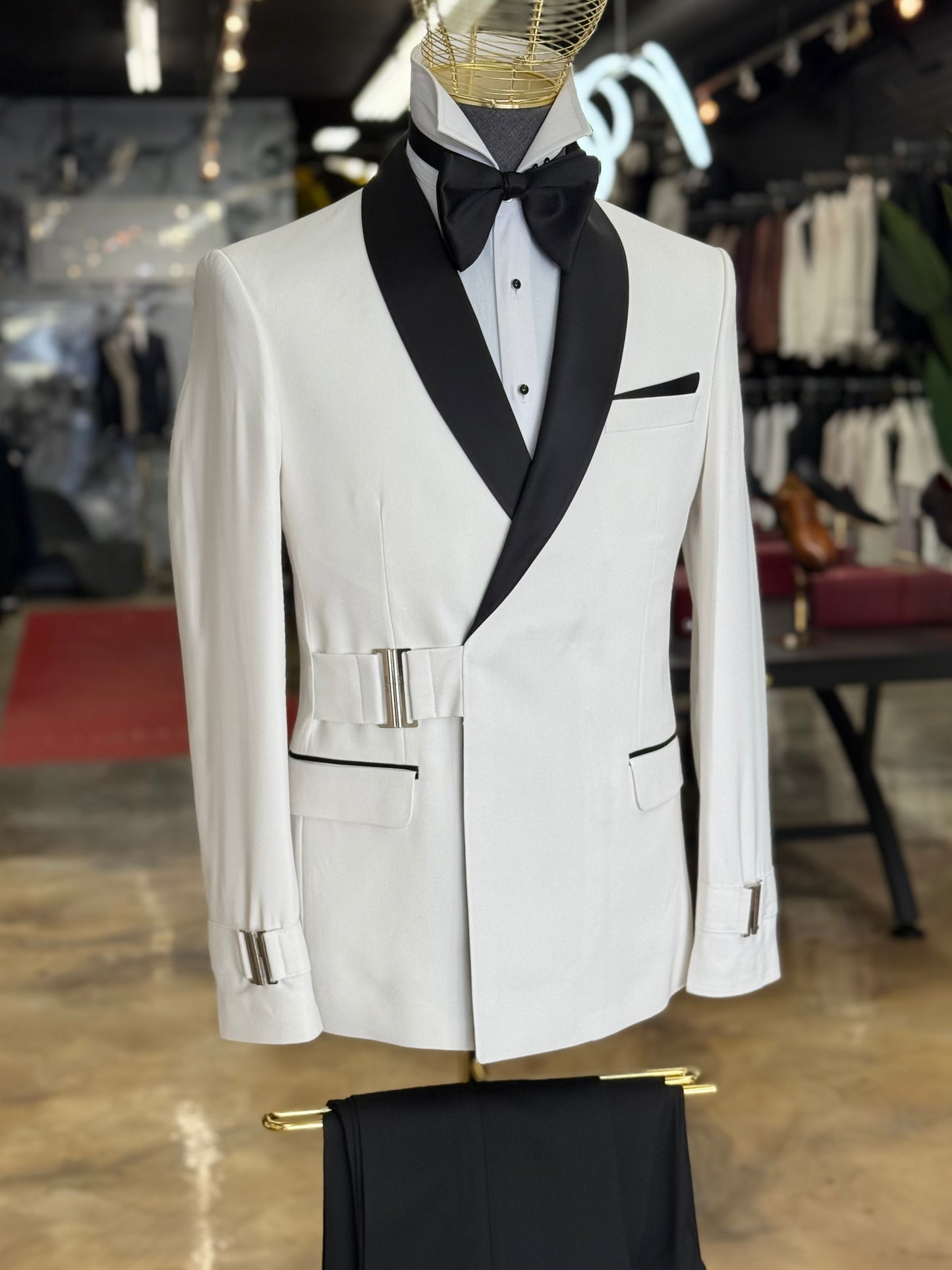Off White Buckle Front Closure Shawl Lapel Tuxedo