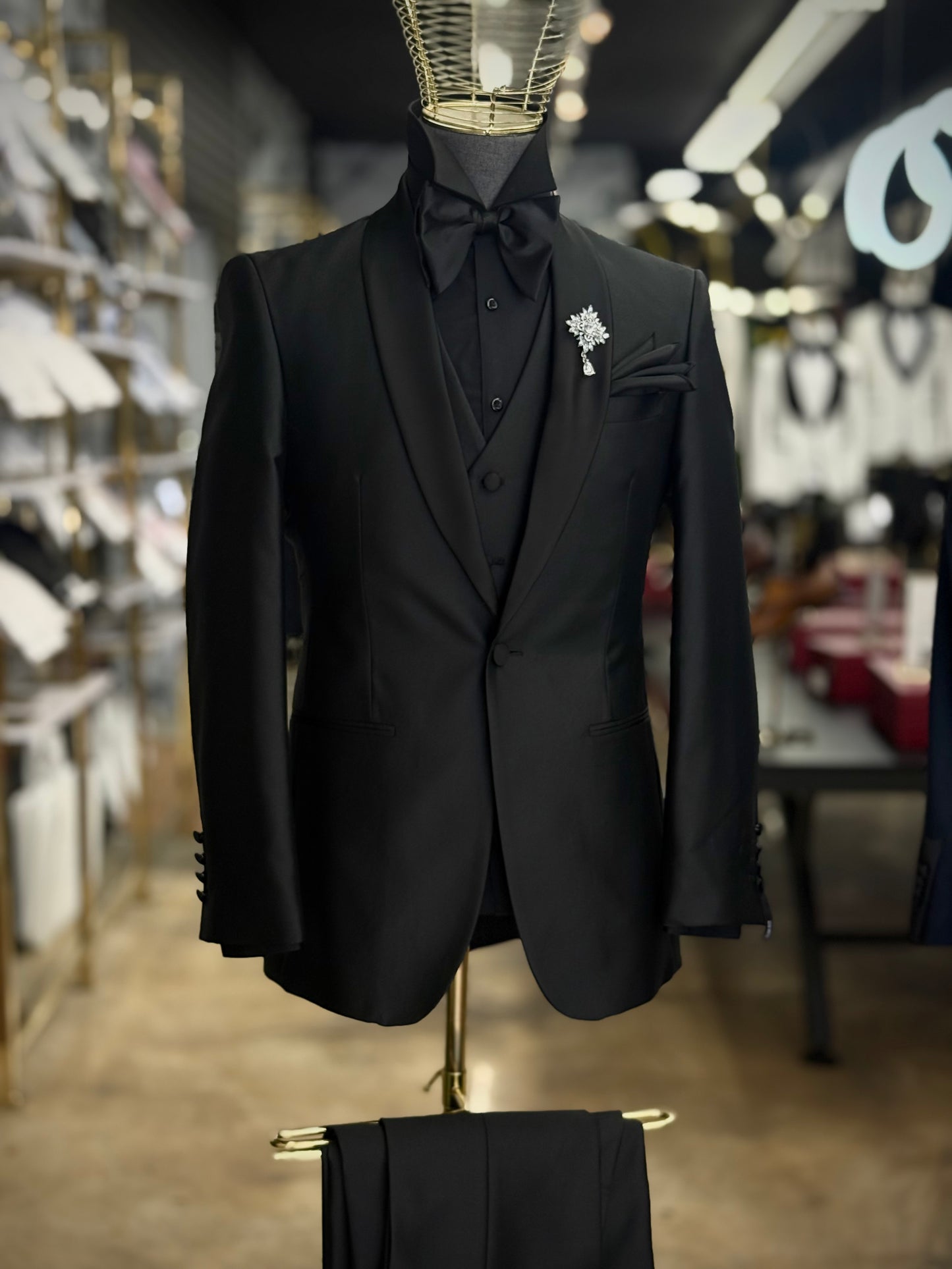 Black Shiny Lustrous Shawl Lapel Black Tuxedo