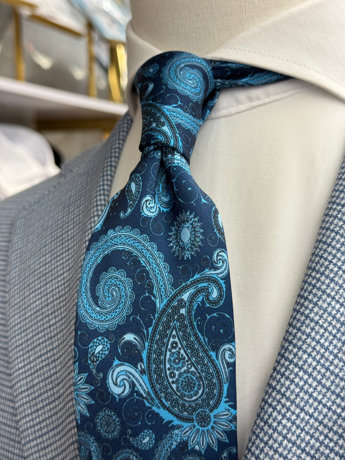 Necktie Bold Paisley Navy & Turquoise