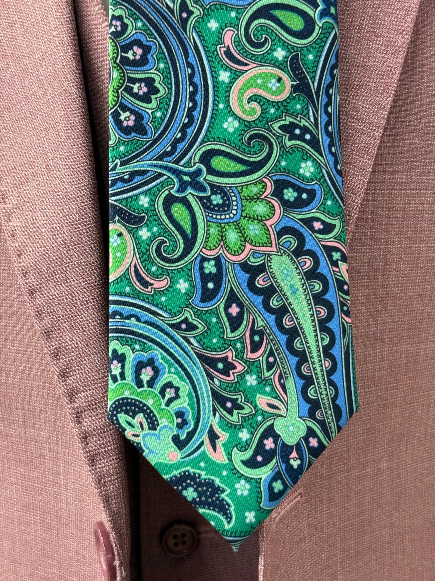 Necktie Big Paisley Green