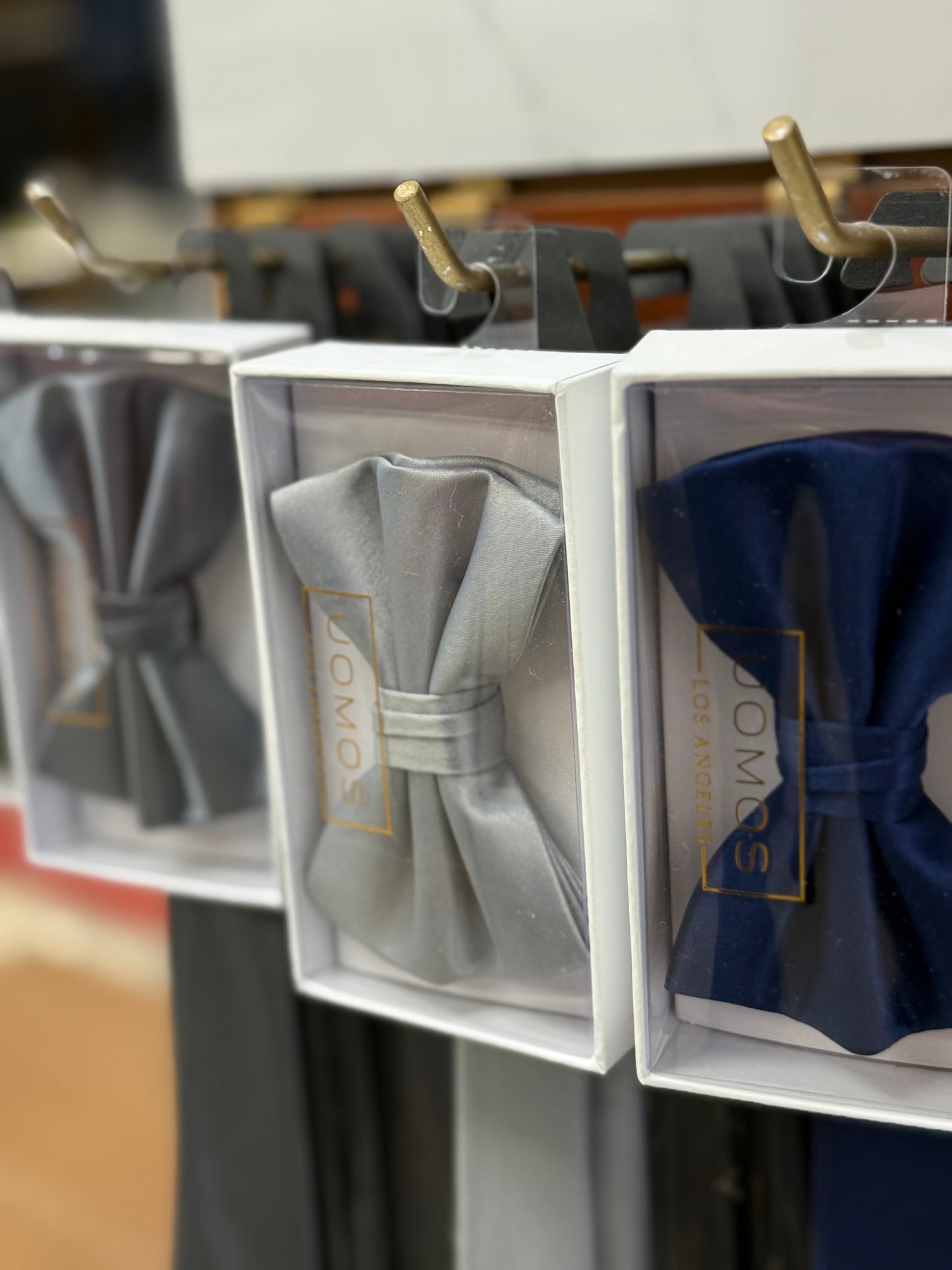 Silver Grey Bow tie & Pocket Square set.