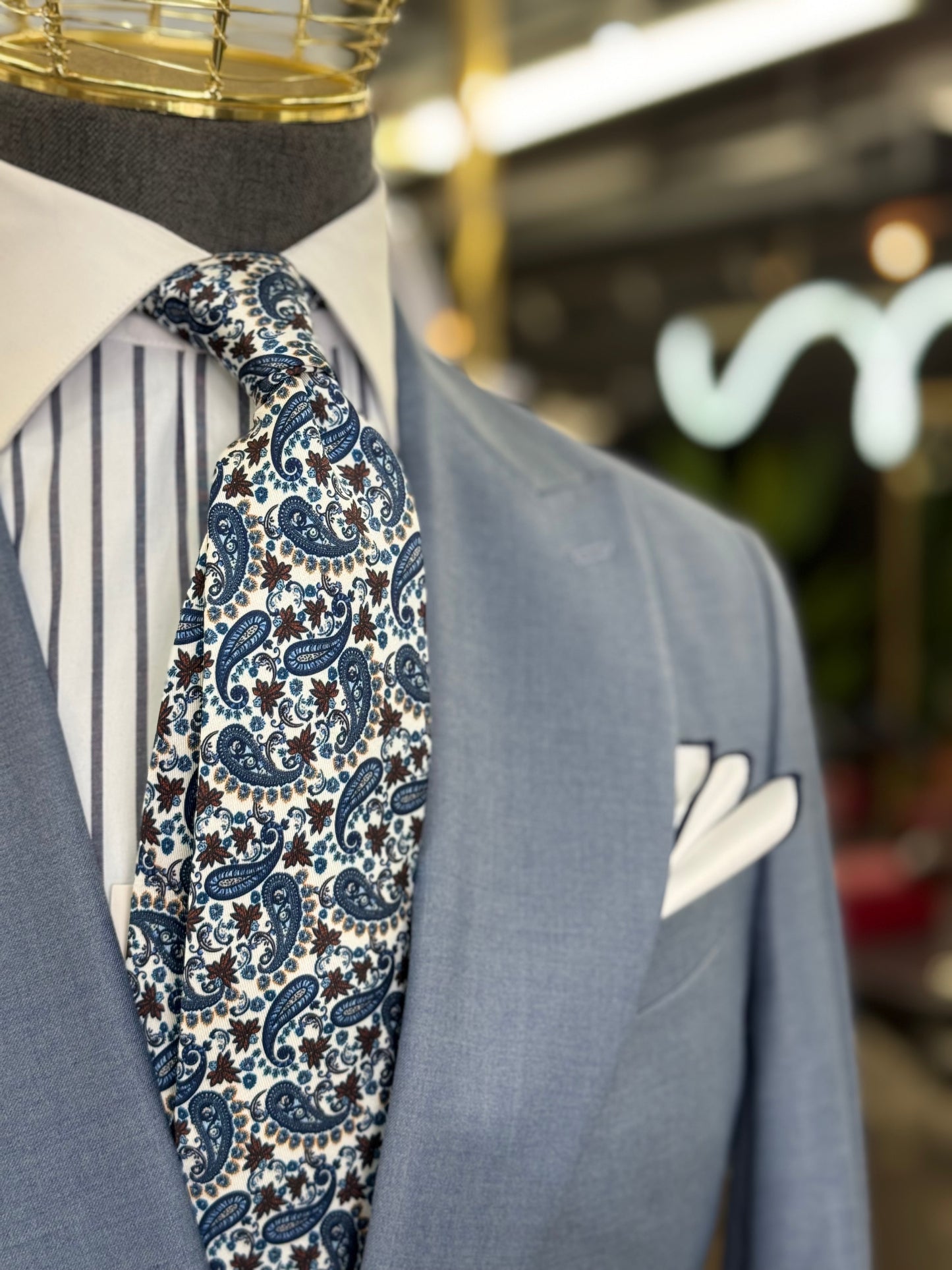 Necktie Mid Paisley White, Blue and Brown