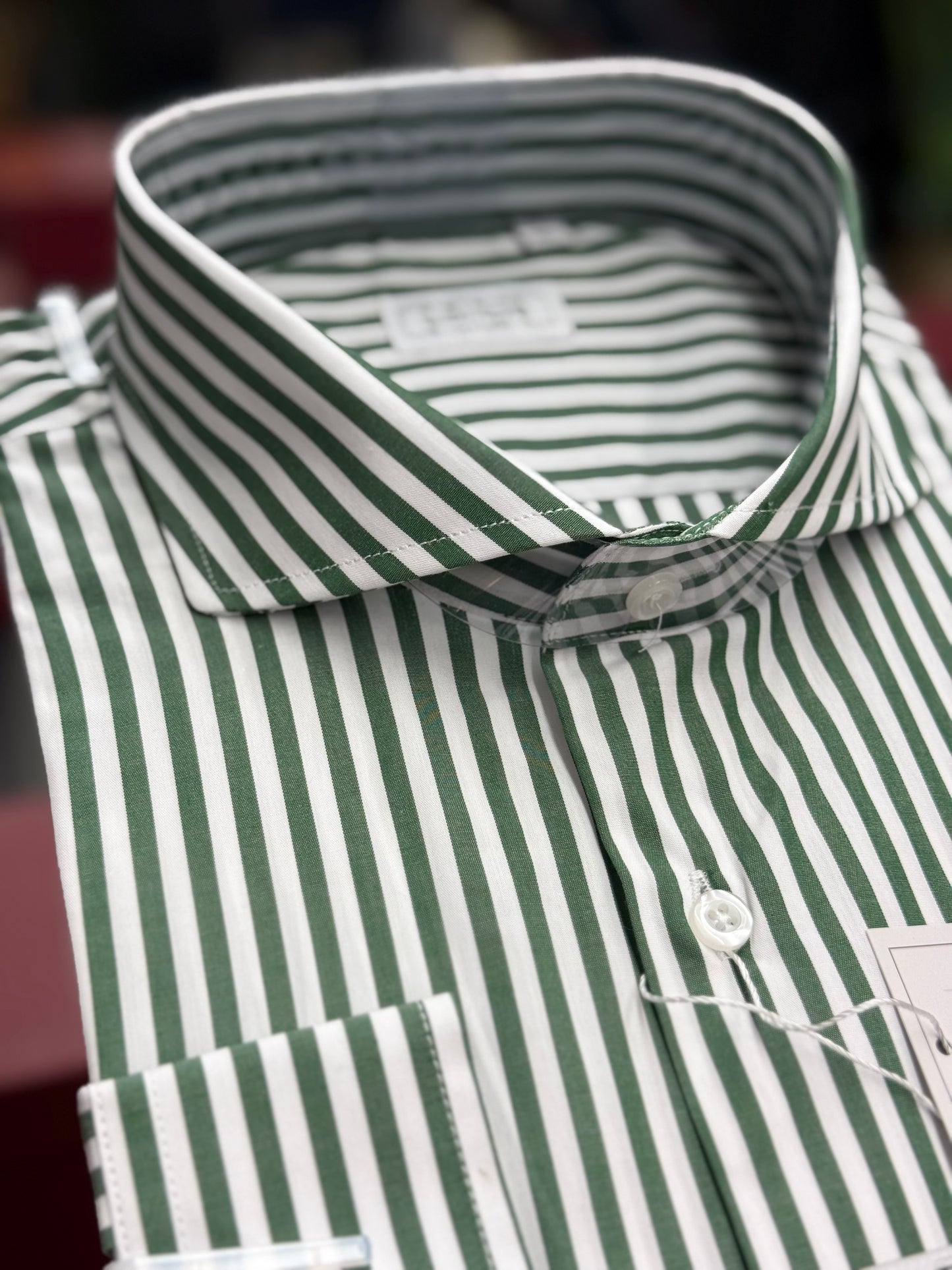 White and hunter green striped cut-away cotton shirt slim