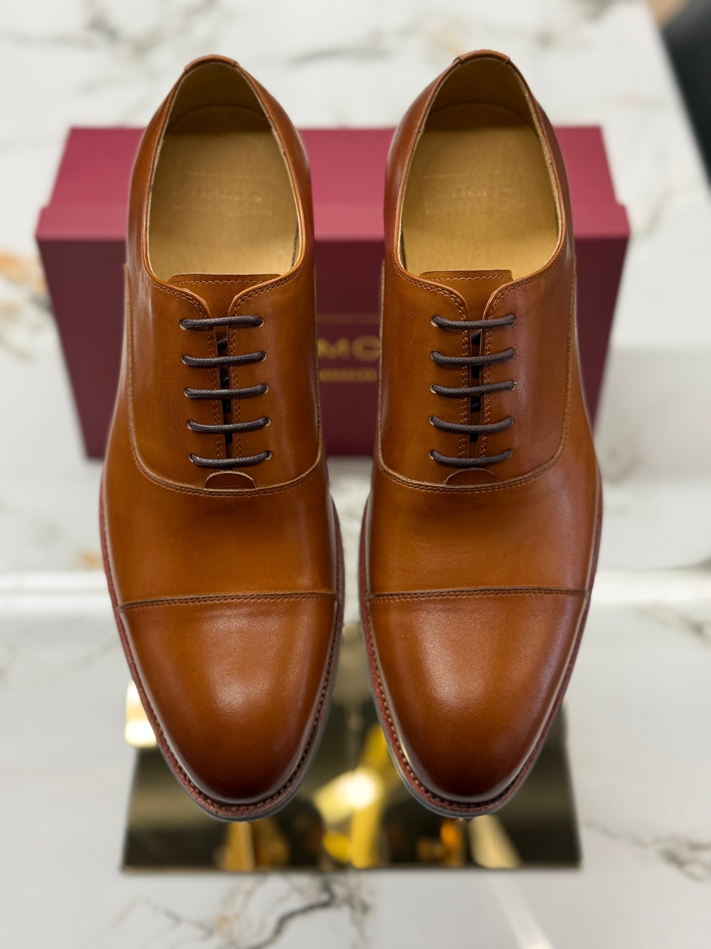 UOMOS Oxford tan pure leather