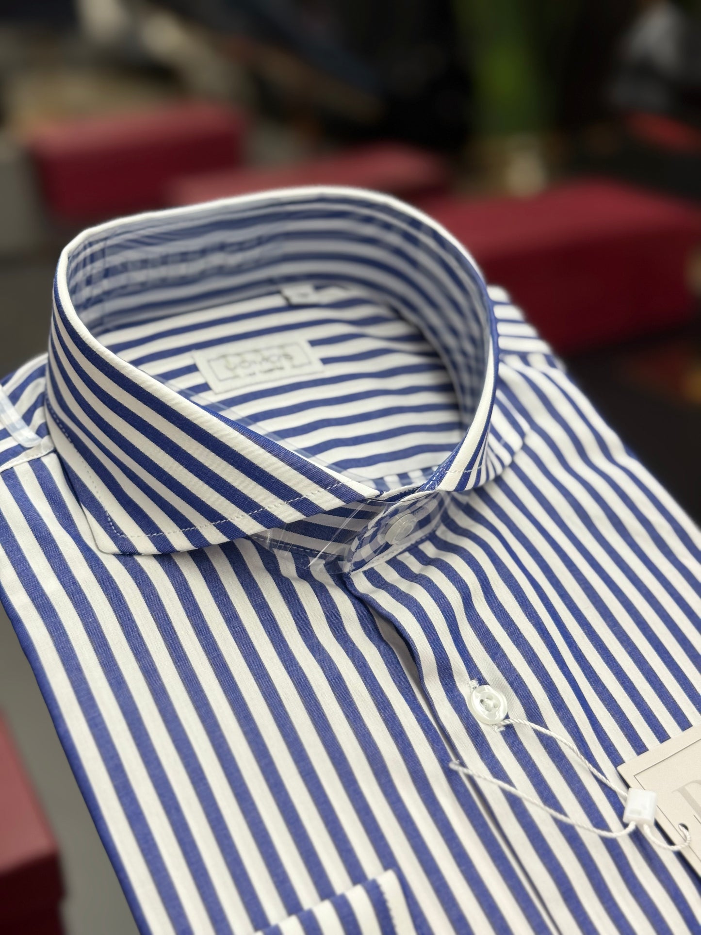 White and Blue striped cut-away cotton shirt slim