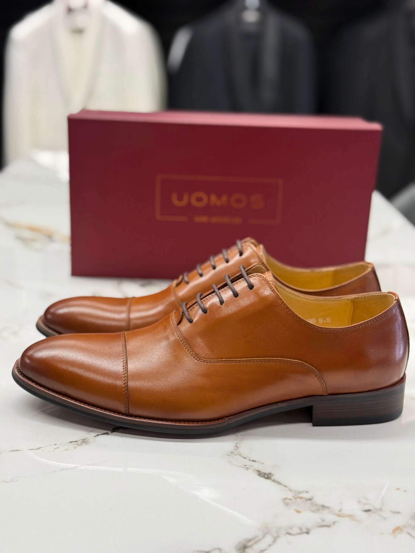 UOMOS Oxford tan pure leather