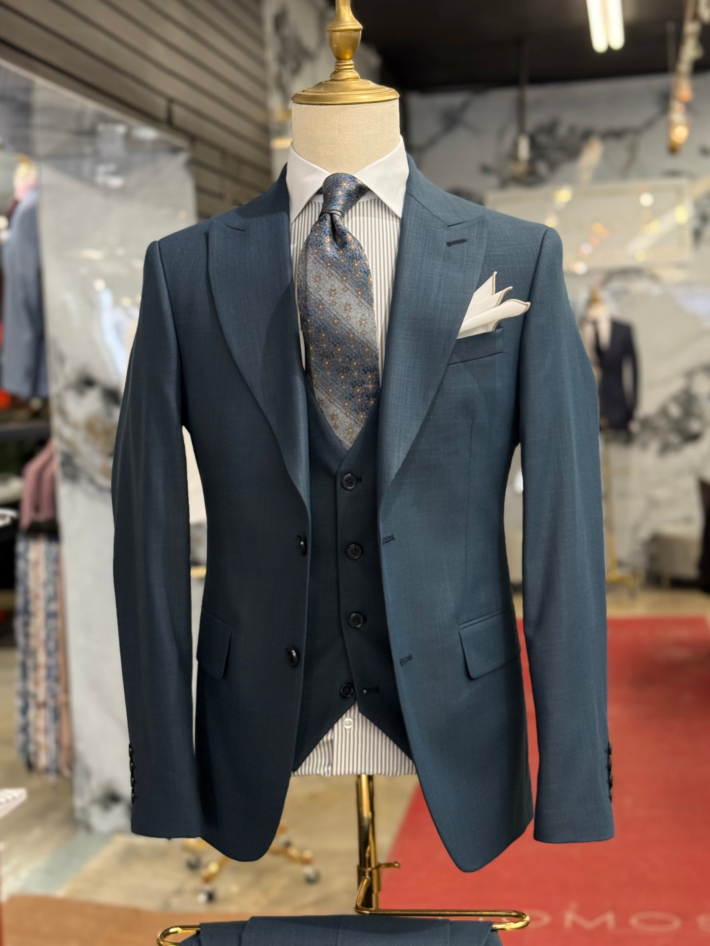 Aqua Teal Three Pieces Wide Peak Lapel Suit