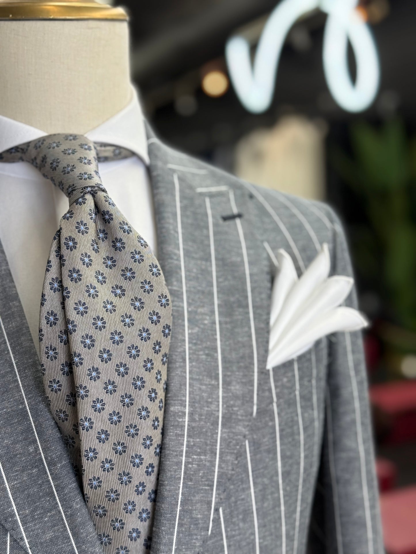 Necktie Taupe beige floral