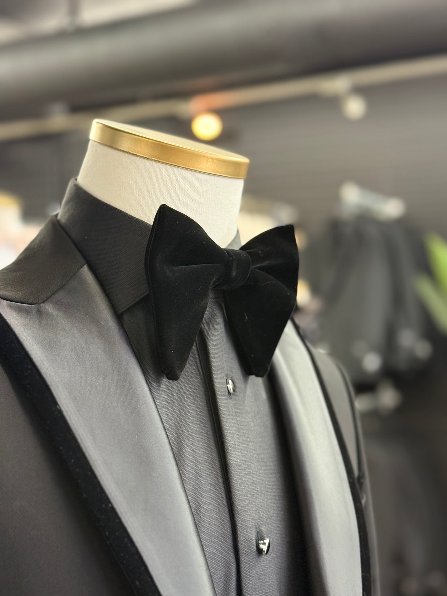 UOMOS Velvet Big butterfly bow tie
