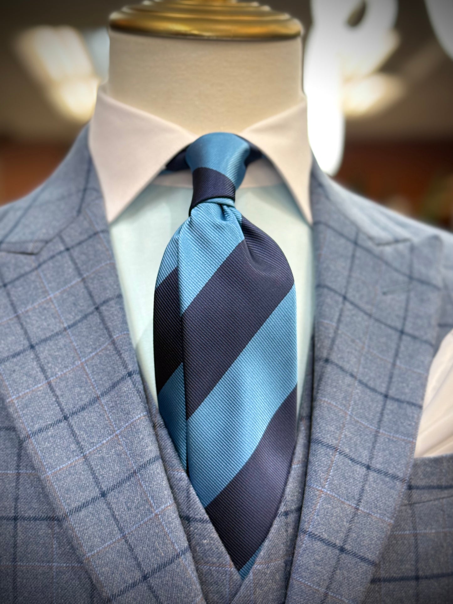 Necktie Regimental Navy & L Blue tie