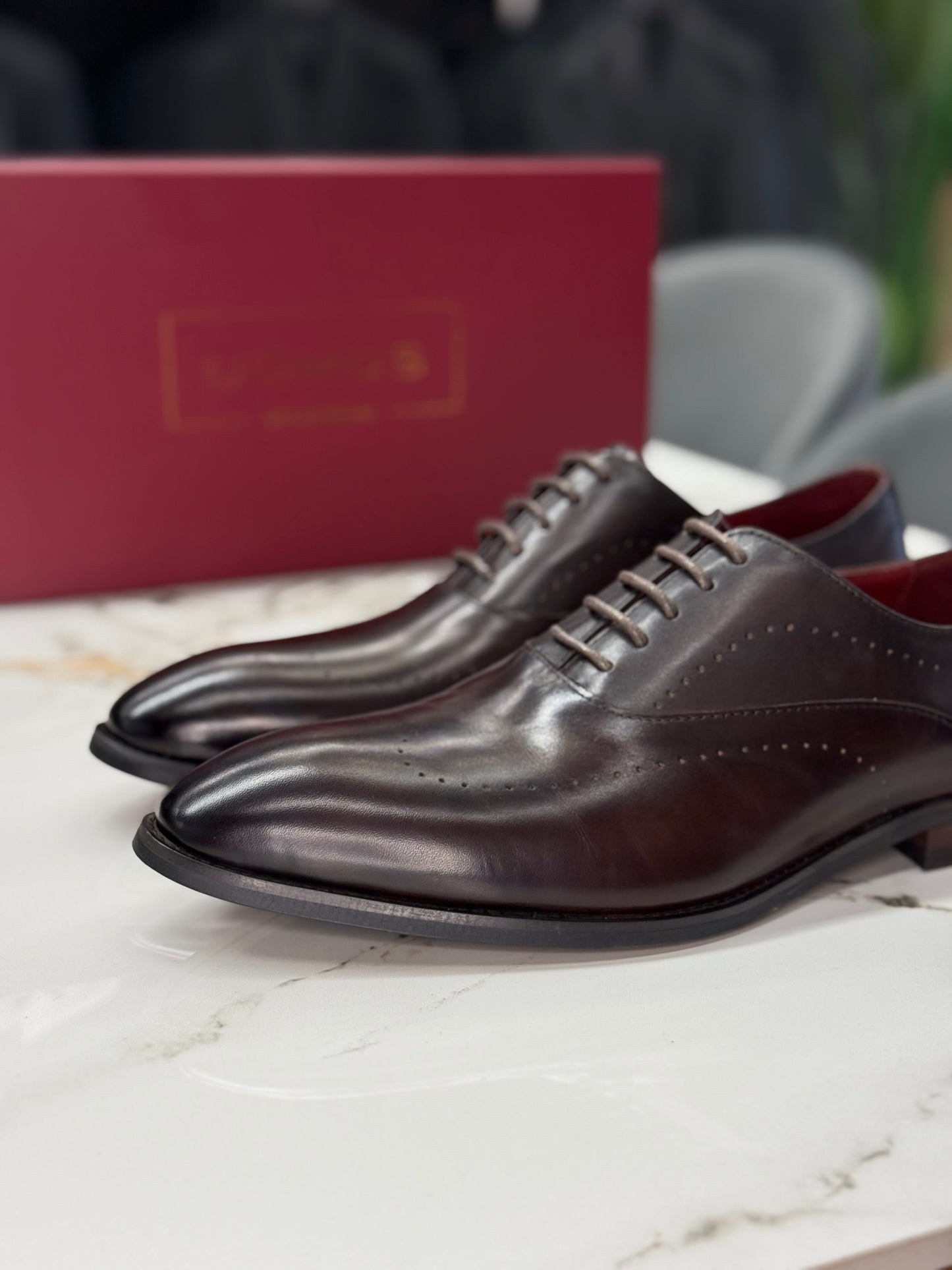 UOMOS Bordeaux Wholecut Oxford pure leather