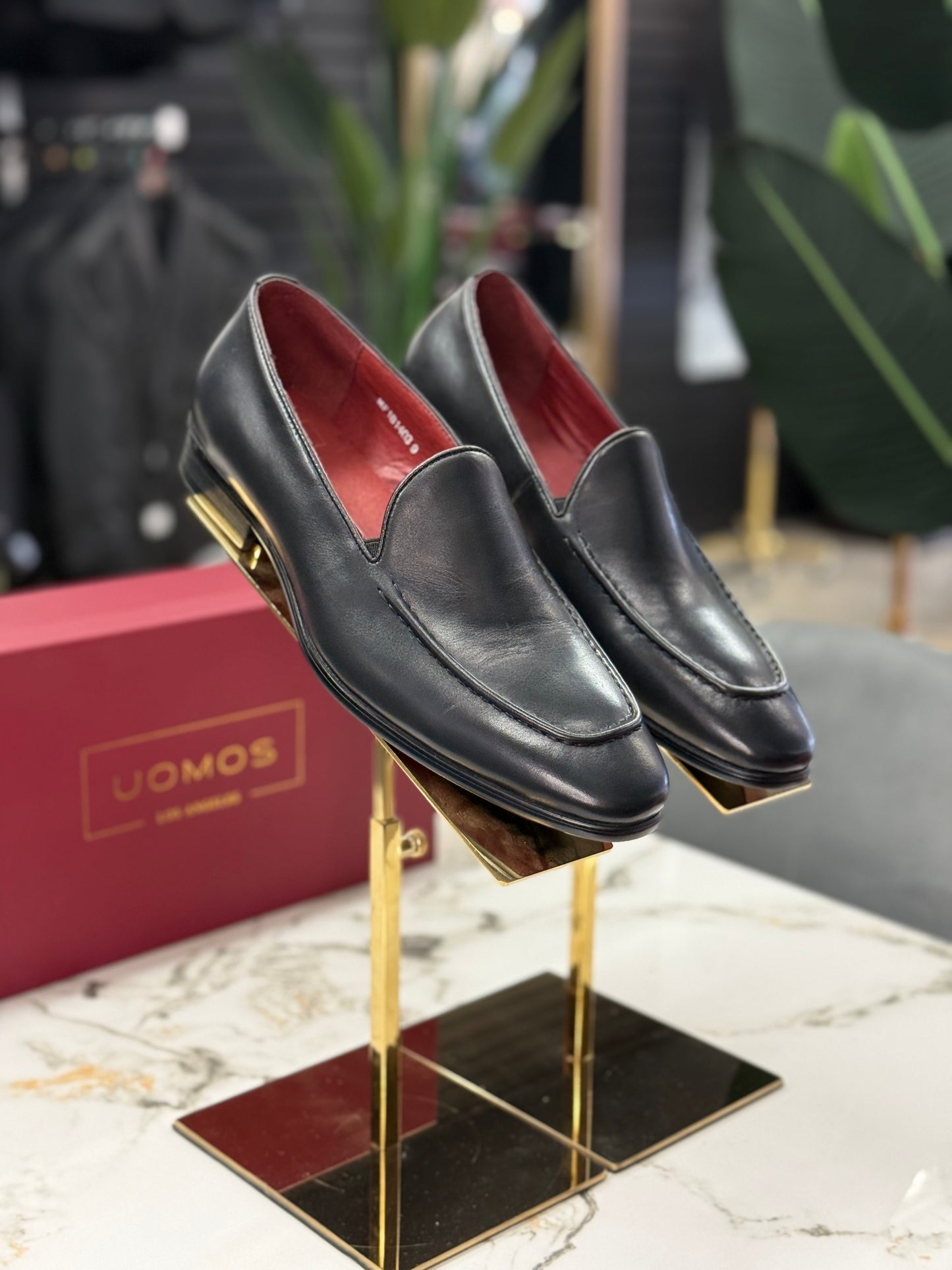 UOMOS Black loafers