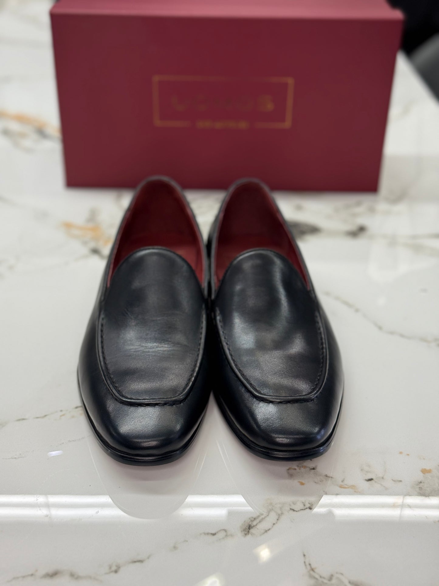 UOMOS Black loafers