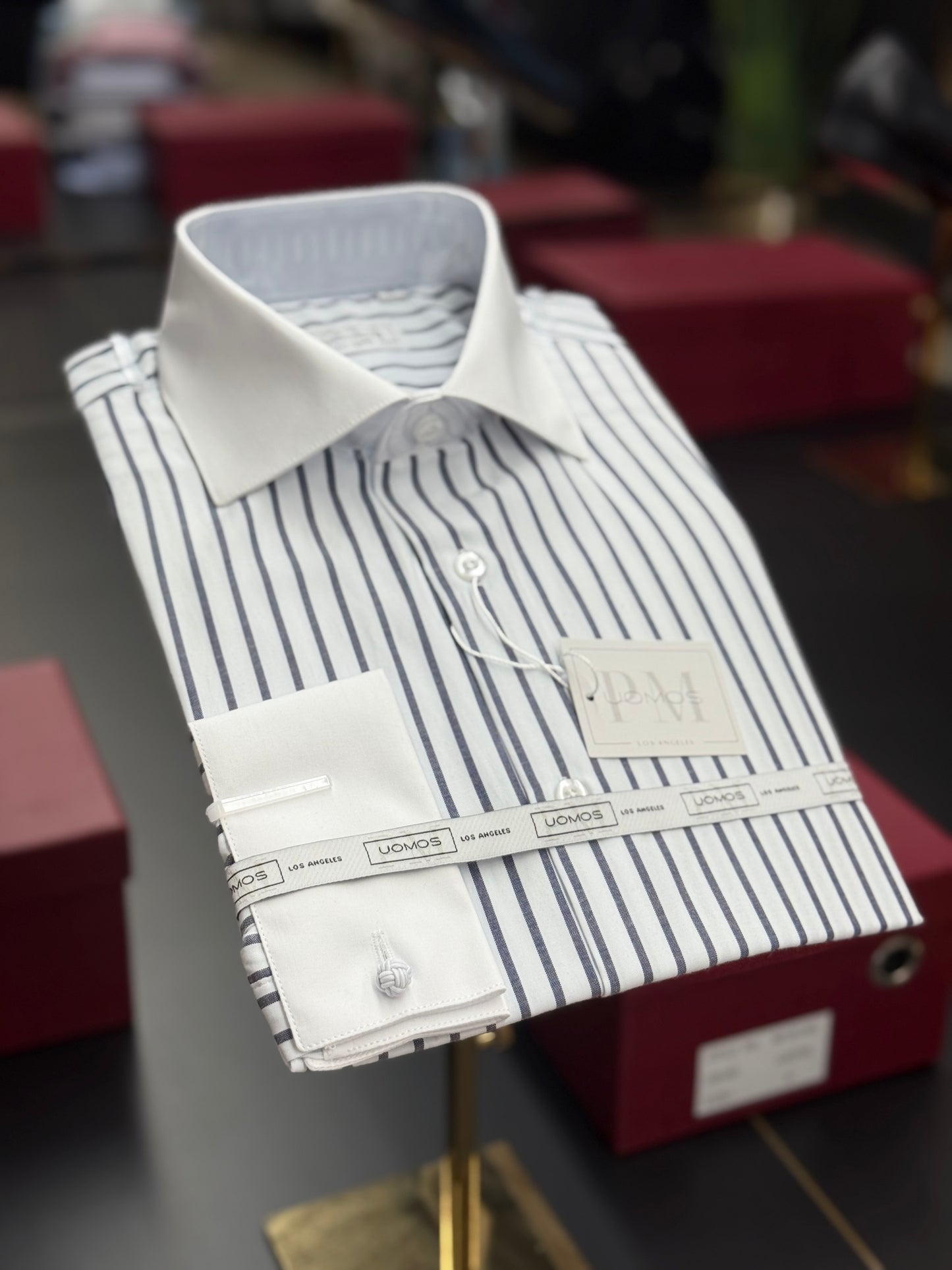 White spread collar / Mid night Blue striped cotton shirt slim