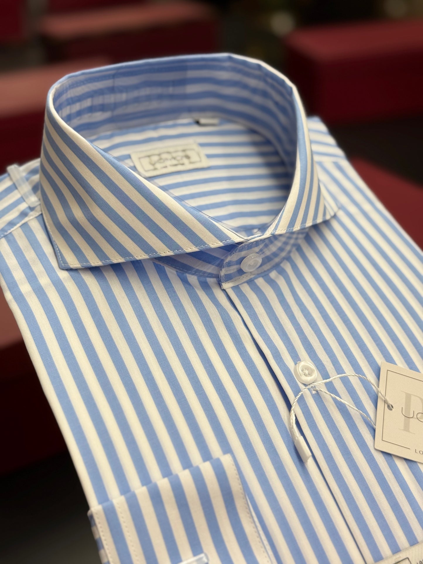 White and Light Blue striped cut-away cotton shirt slim