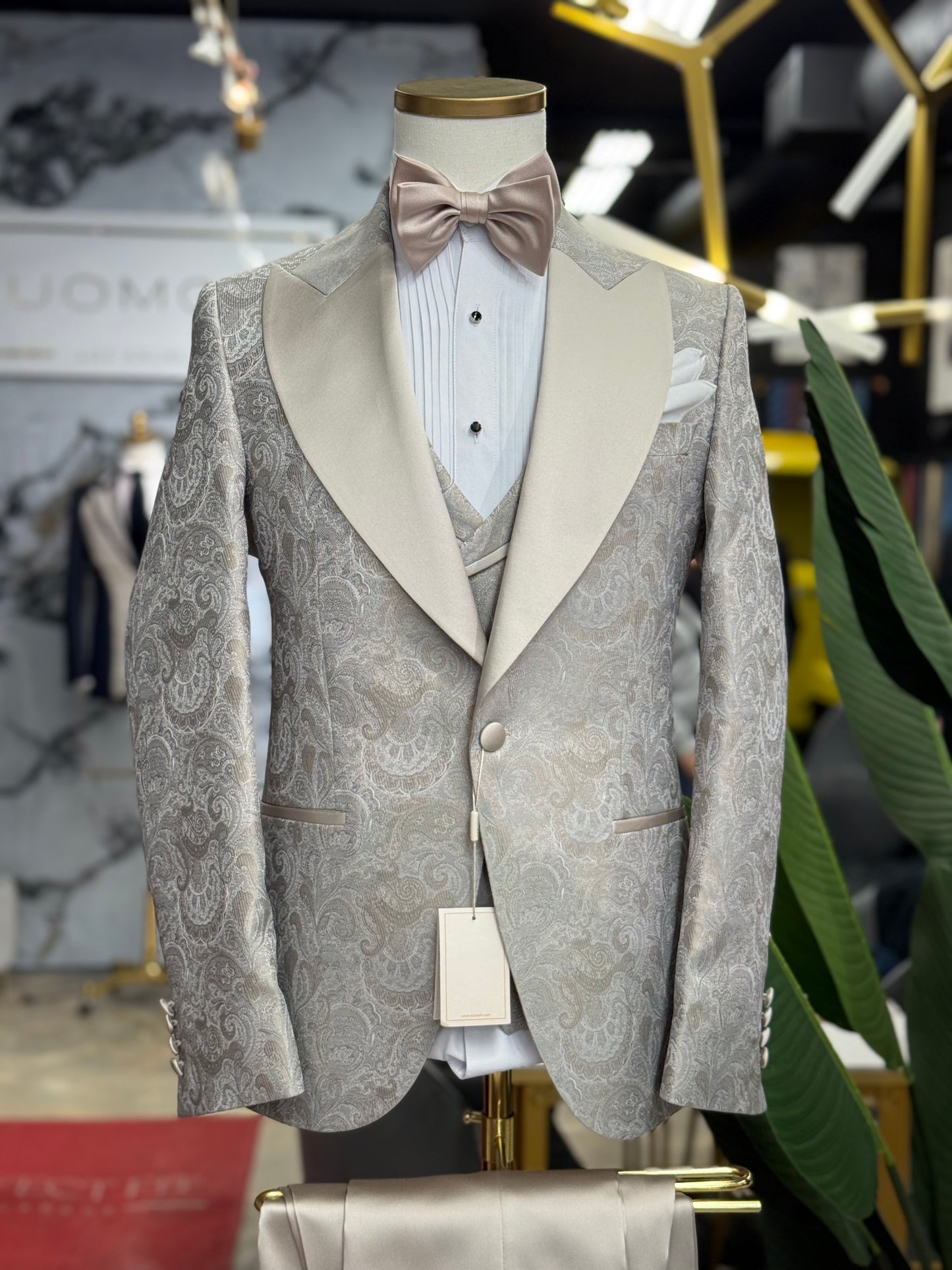 Champagne Peak Lapel Tuxedo