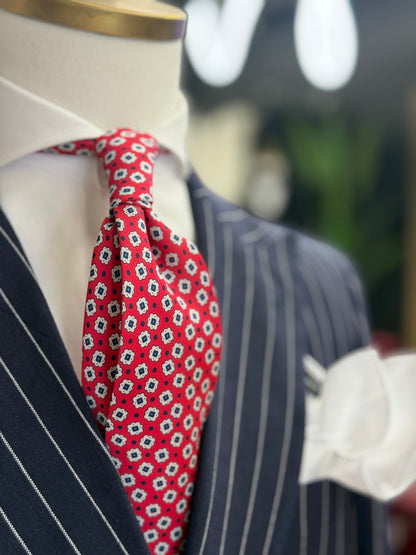 Necktie Crimsom Small Medallion