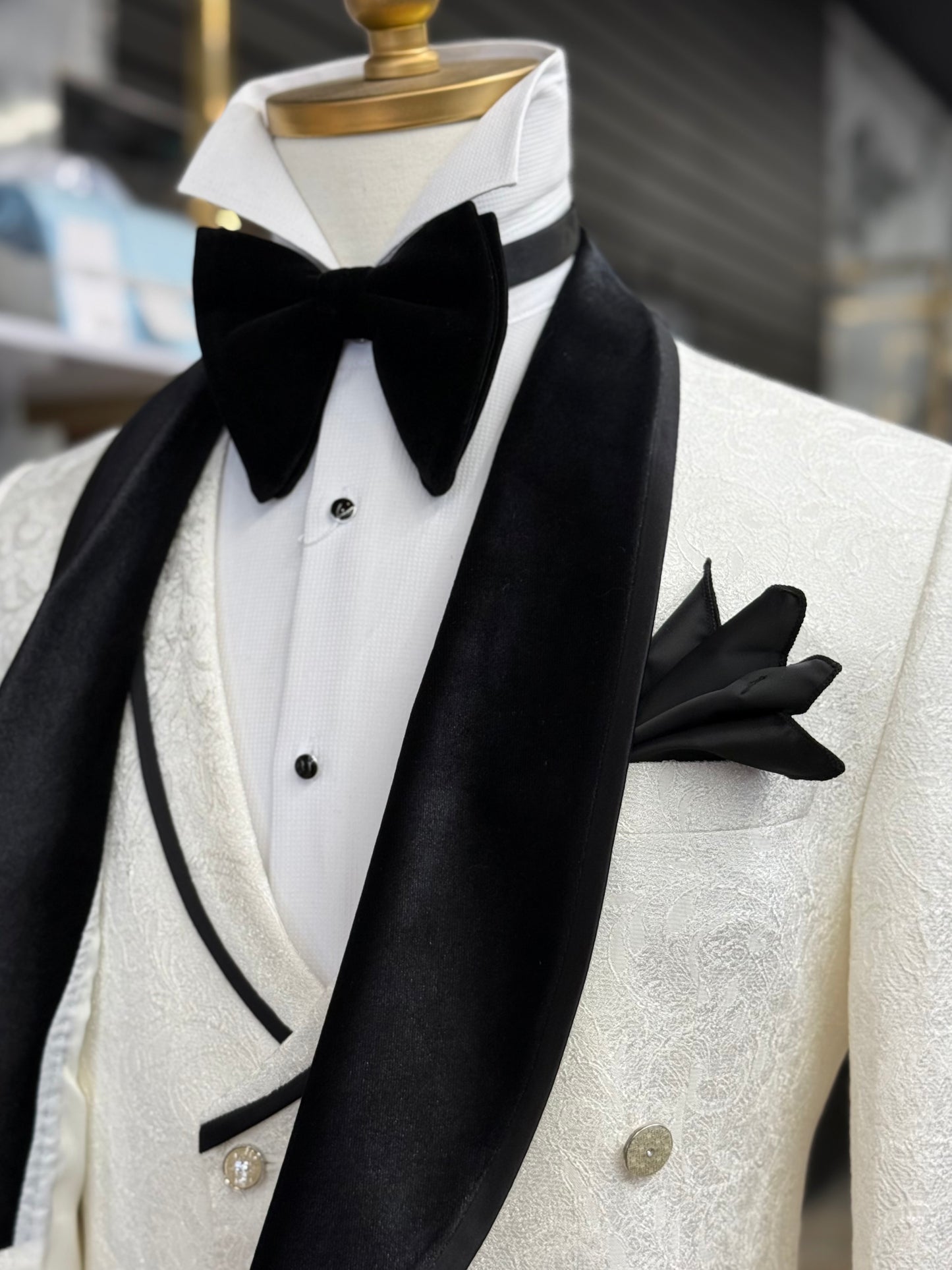 Off White Ivory Shawl Lapel Velvet Edition