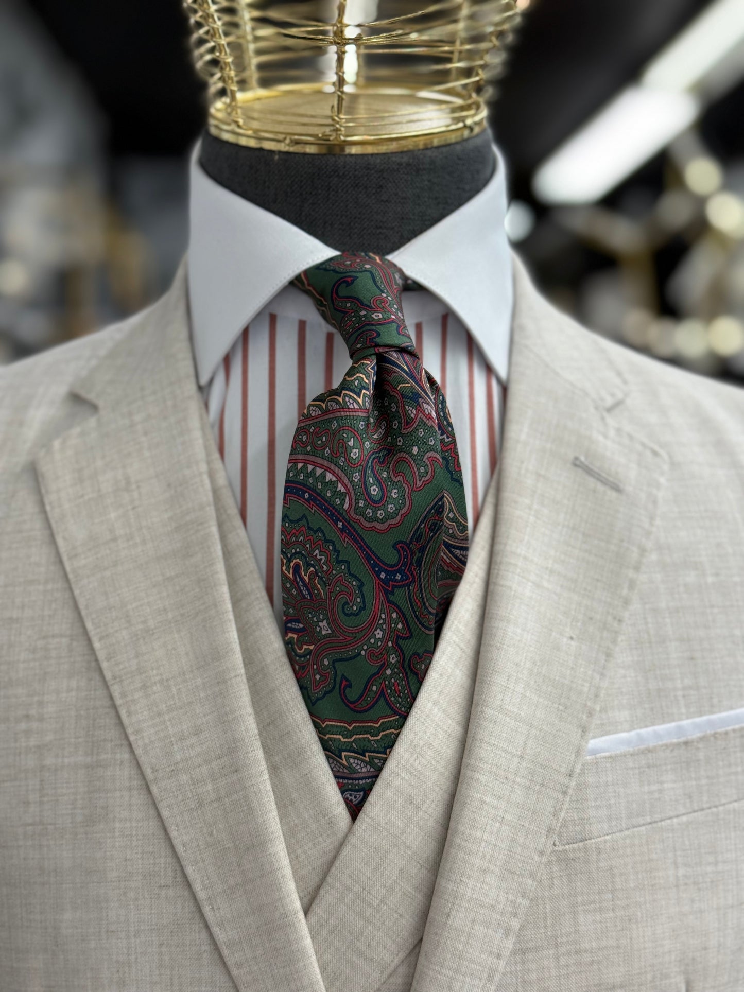 Necktie Big Paisley Green