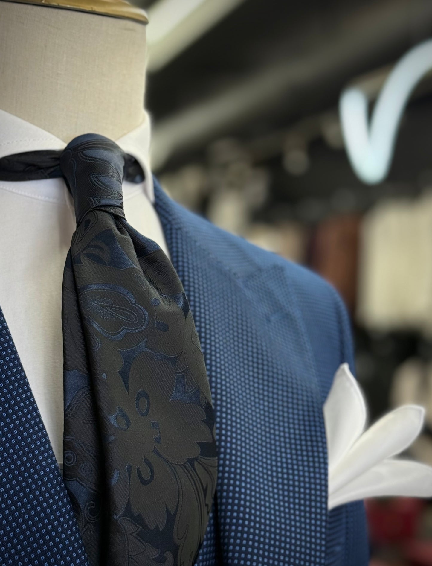 Necktie Midnight Blue & Black Floral