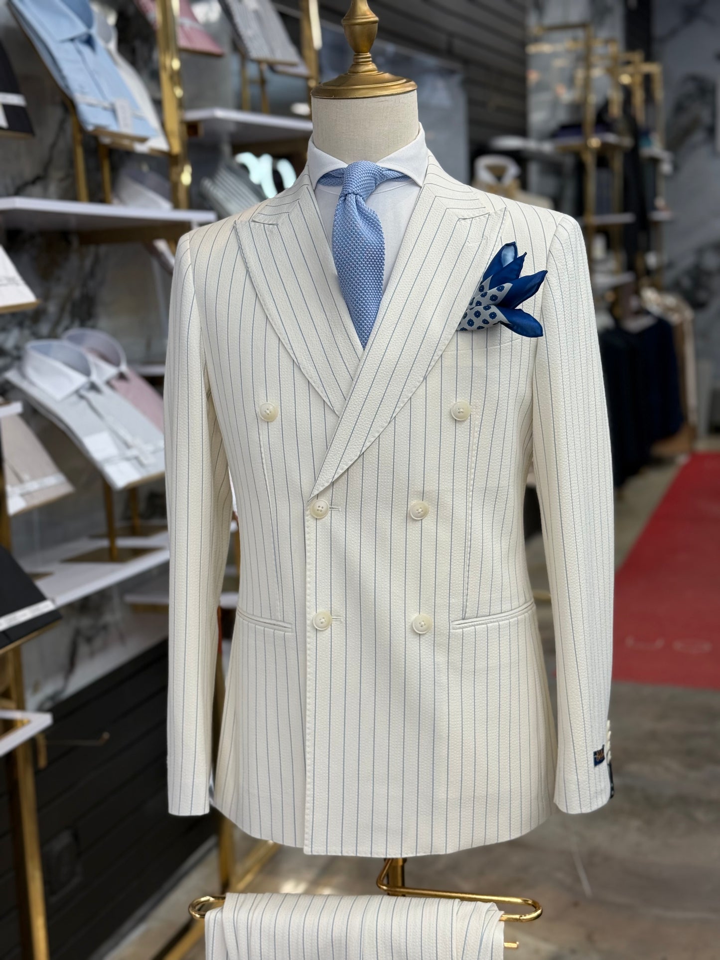 Off-White | L blue Prestige Seersucker Pinstripe