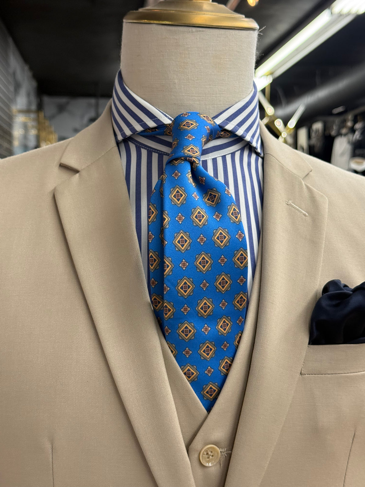 Necktie Royal & Gold Geometric