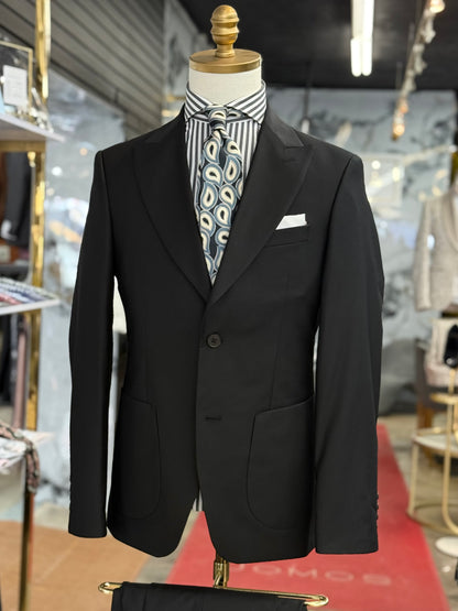 Black Two Pieces Wide Peak Lapel Suit