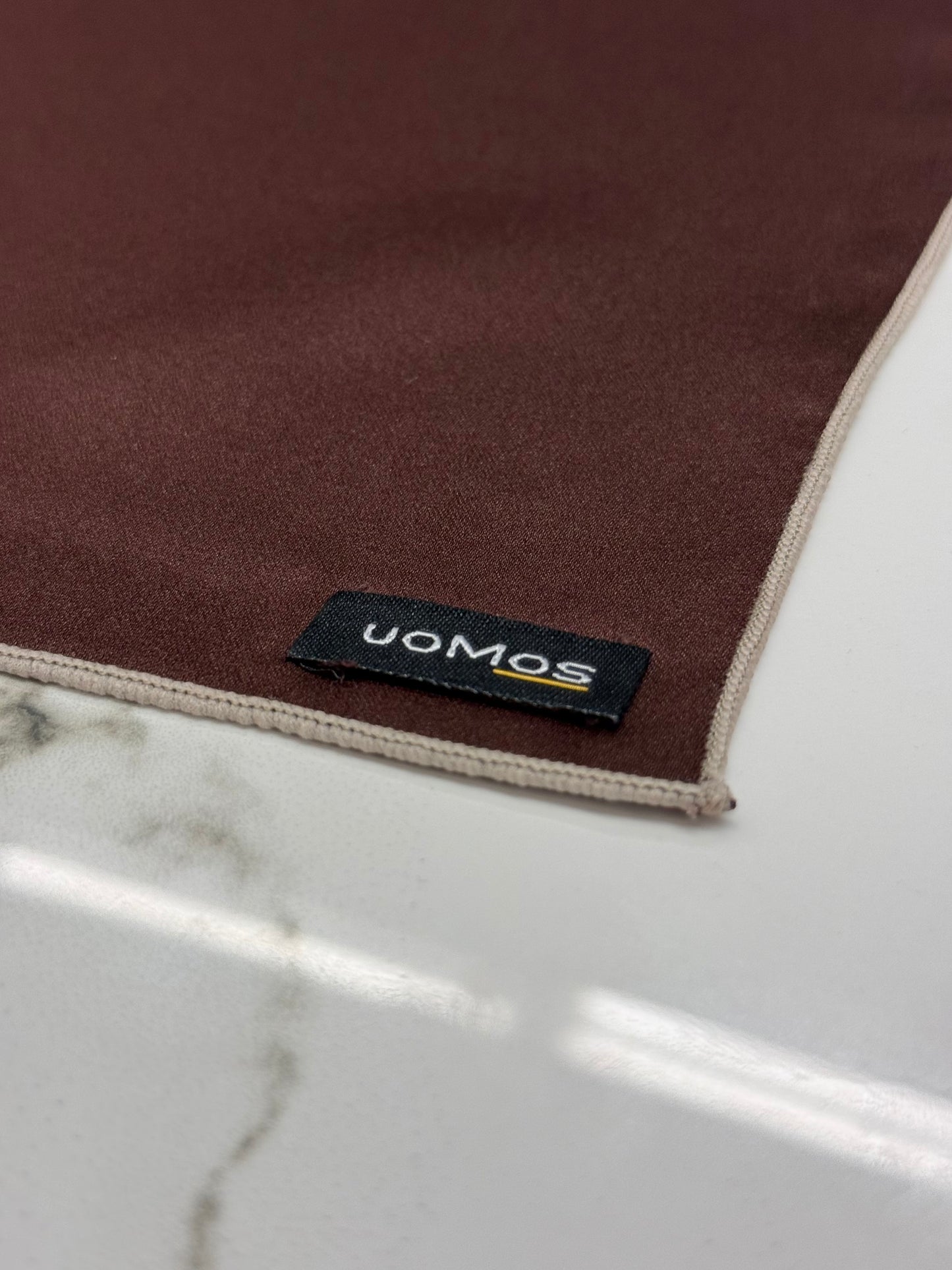 Brown pocket square / Beige trim