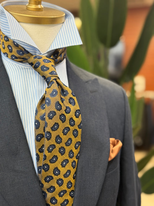 Necktie Mustard mid size paisley in mid night blue