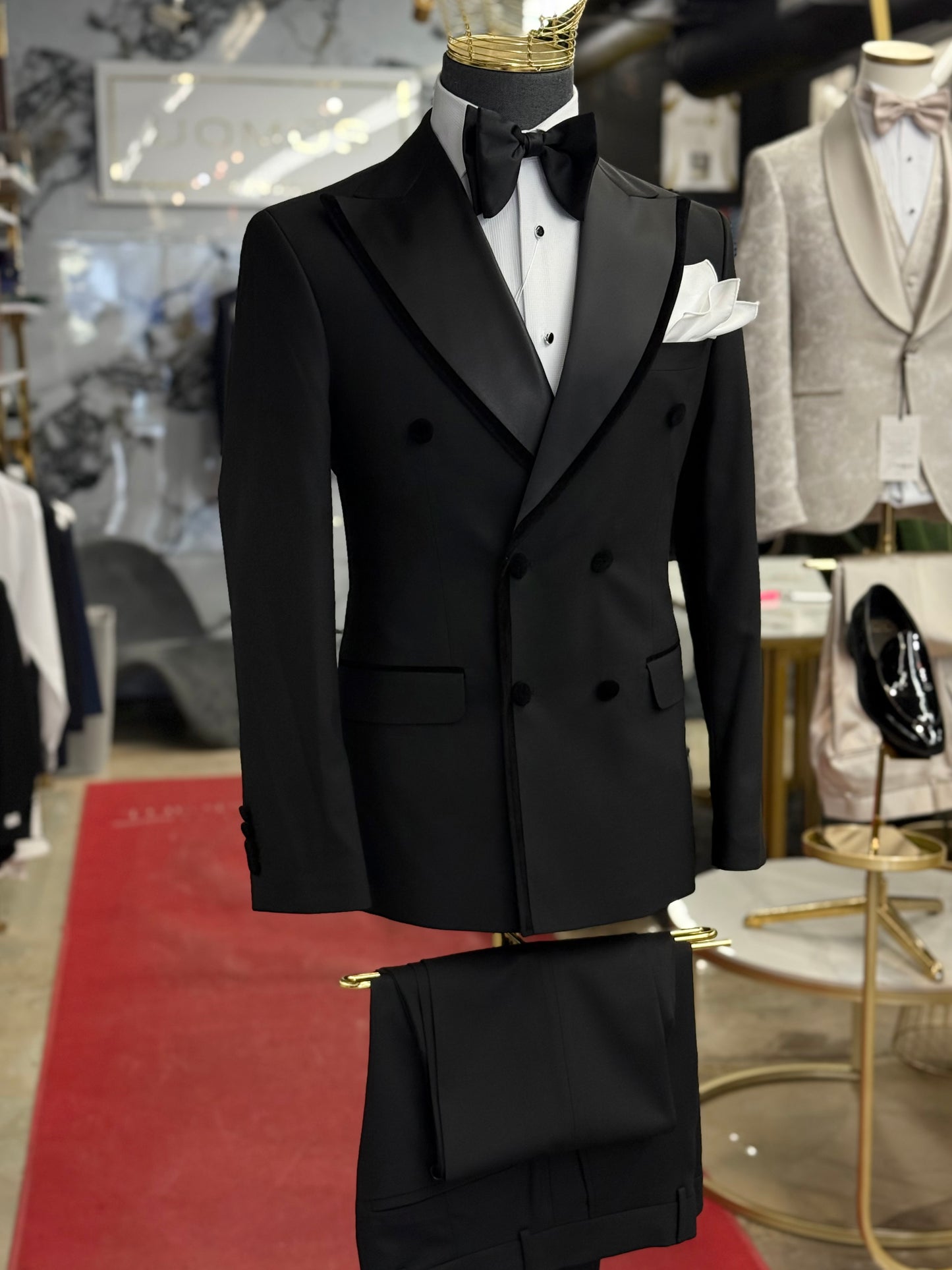 Black Wide Peak Lapel Double Breasted Tuxedo