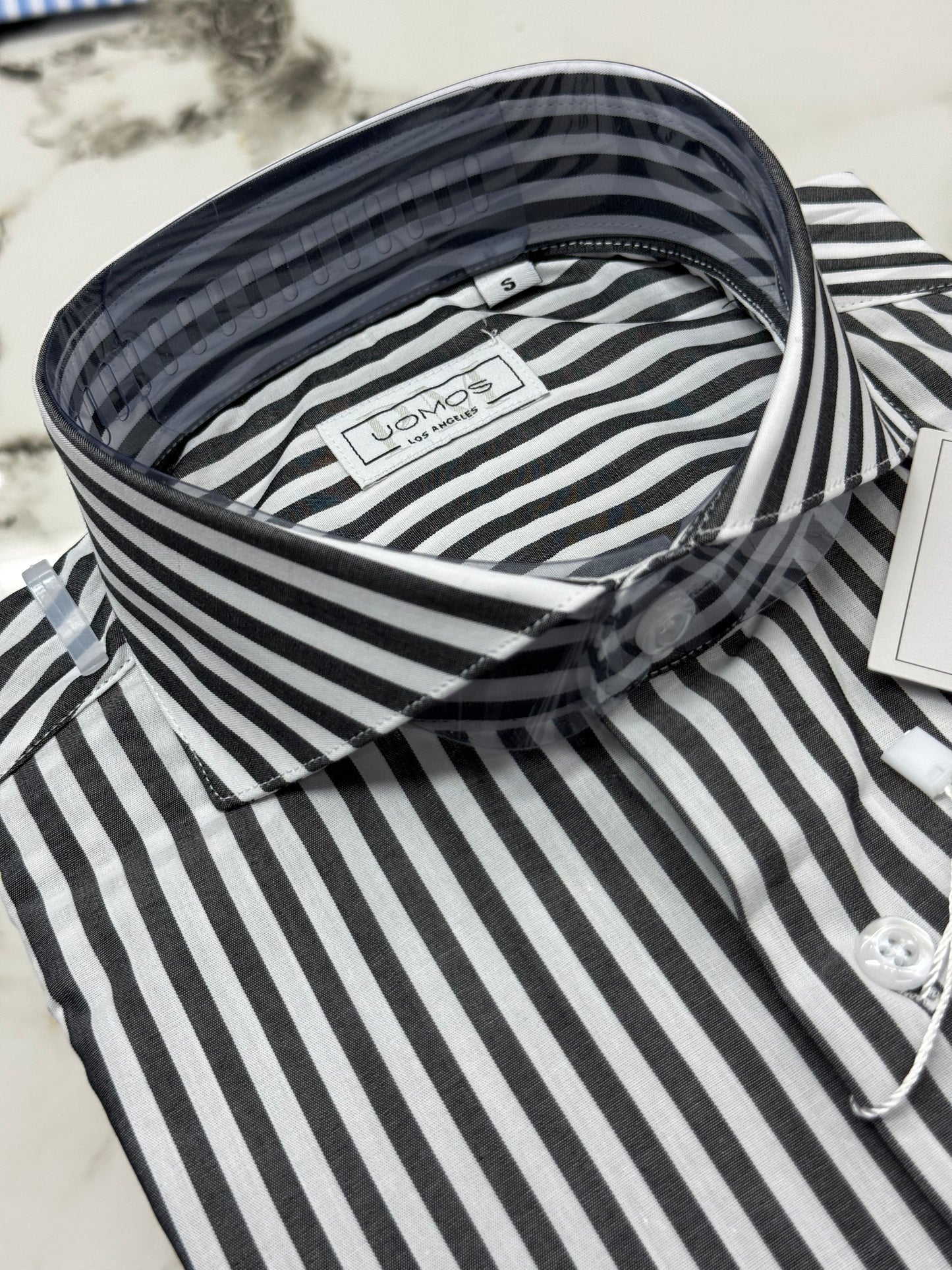 White and Black cut-away cotton shirt slim