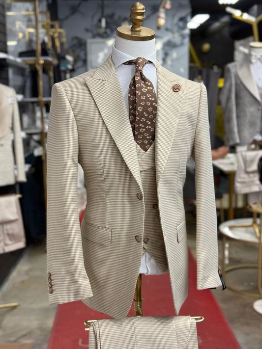 Vanilla Cream Micro Houndstooth Wide Peak Lapel Suit