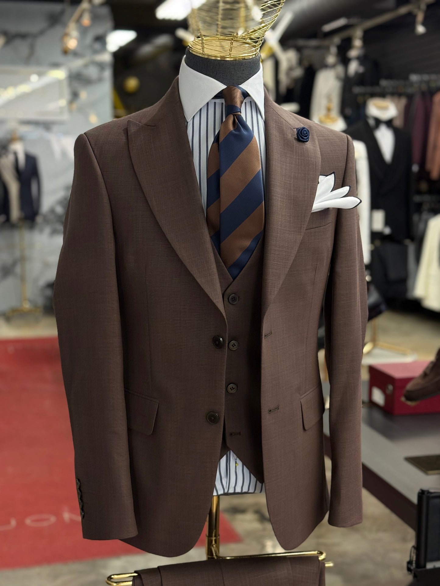 Light Mocha Brown Three Pieces Wide Peak Lapel Suit