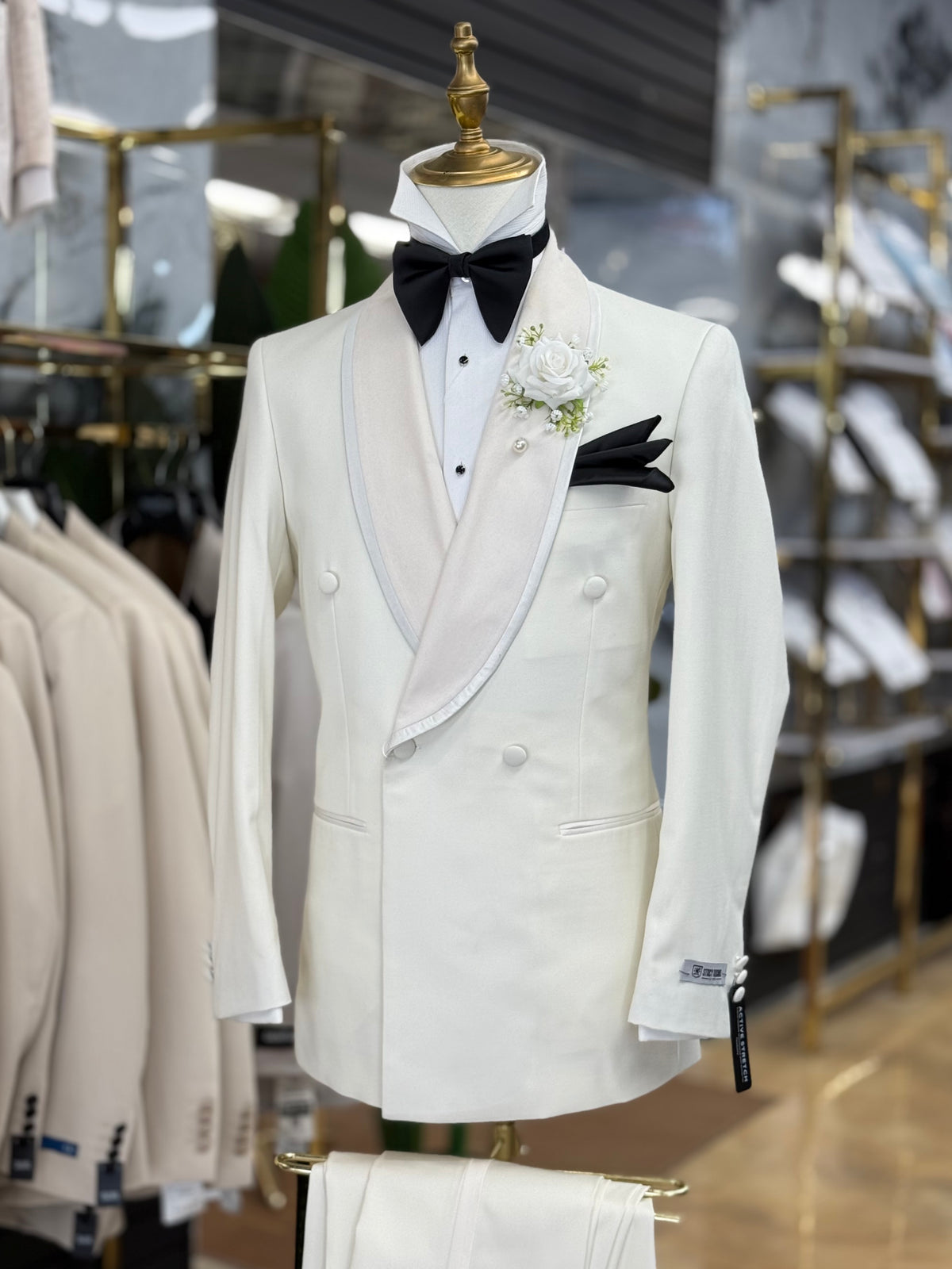 Ivory White Modern Fit Tuxedo Double Breasted Shawl Lapel