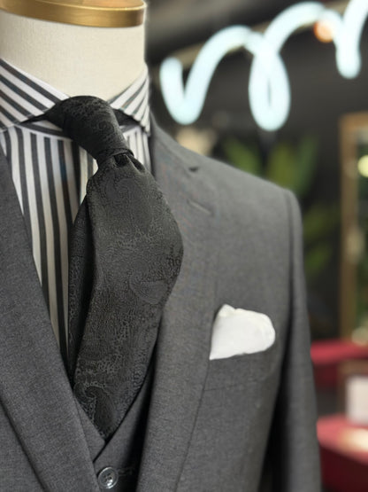 Necktie Paisley Black Textured