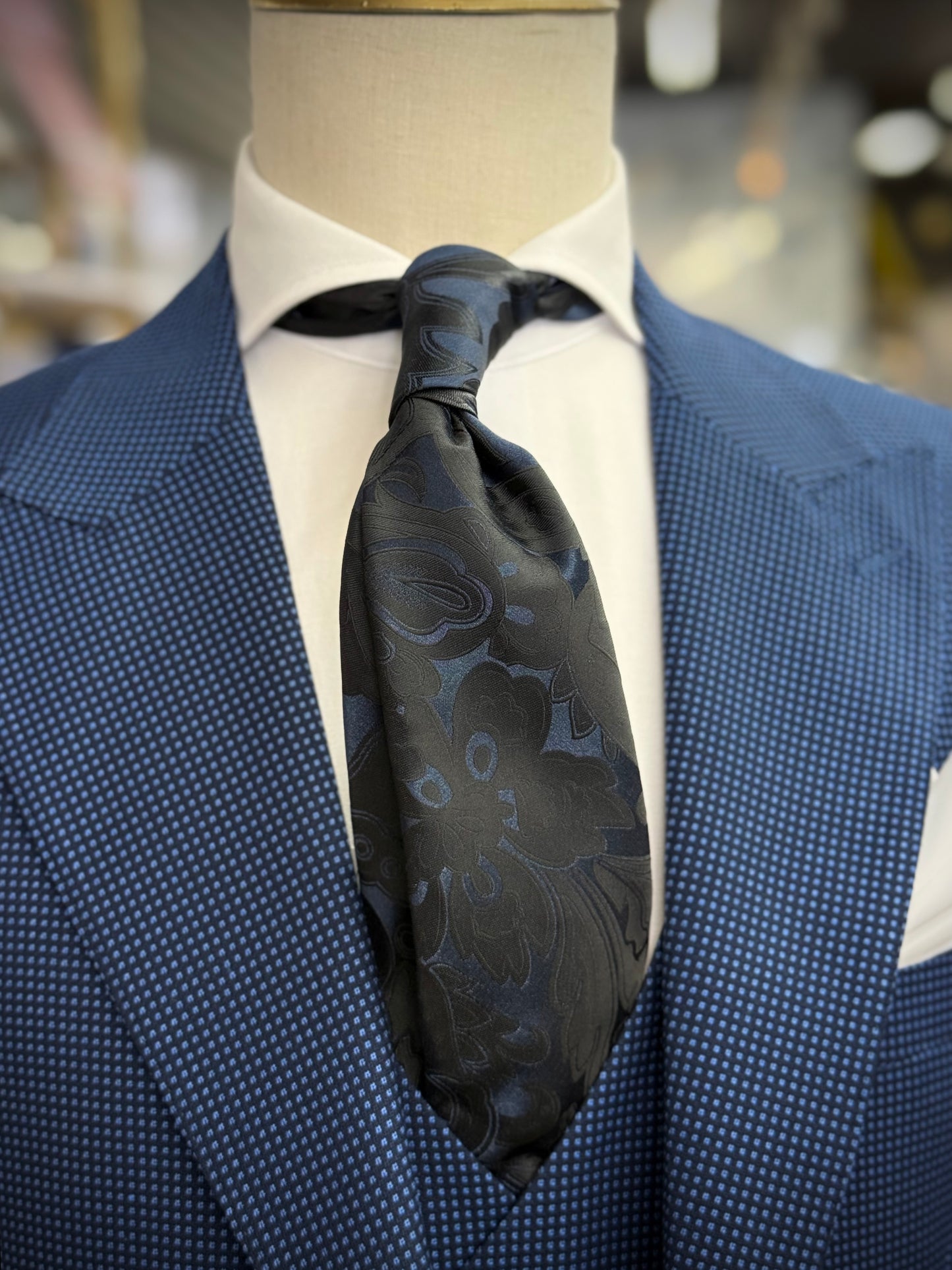 Necktie Midnight Blue & Black Floral