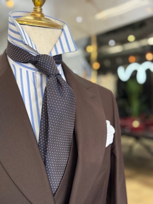 Necktie Rich chocolate and blue floral