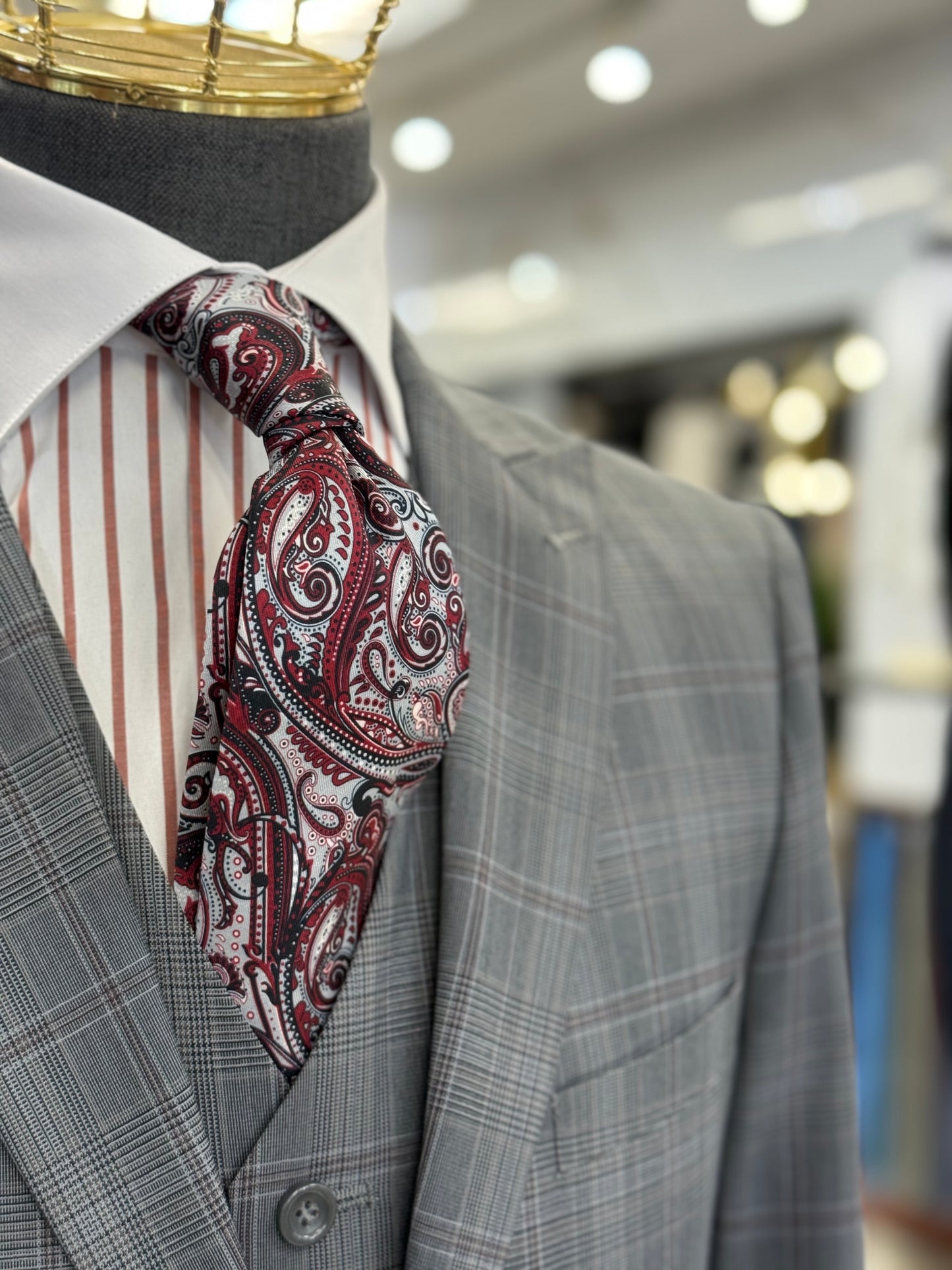 Necktie Big Paisley Silver Grey & Burgundy