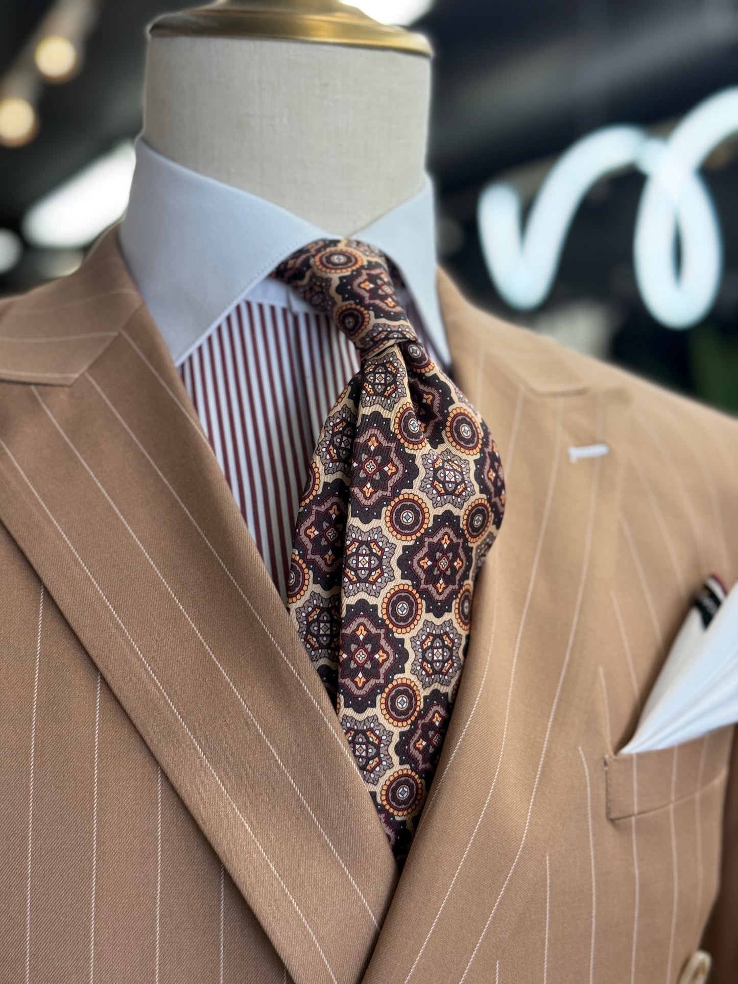 Necktie Big Medallion Gold, Brown & Burgundy