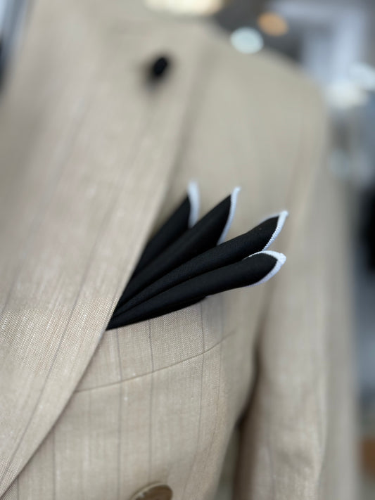 Black pocket square / White trim