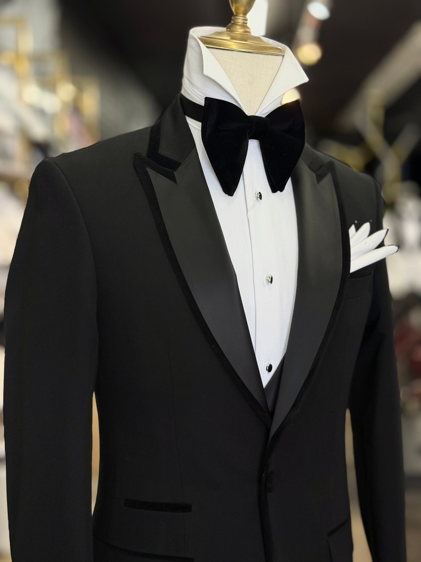 Black Signature Velvet Trim Peak Euro Tuxedo
