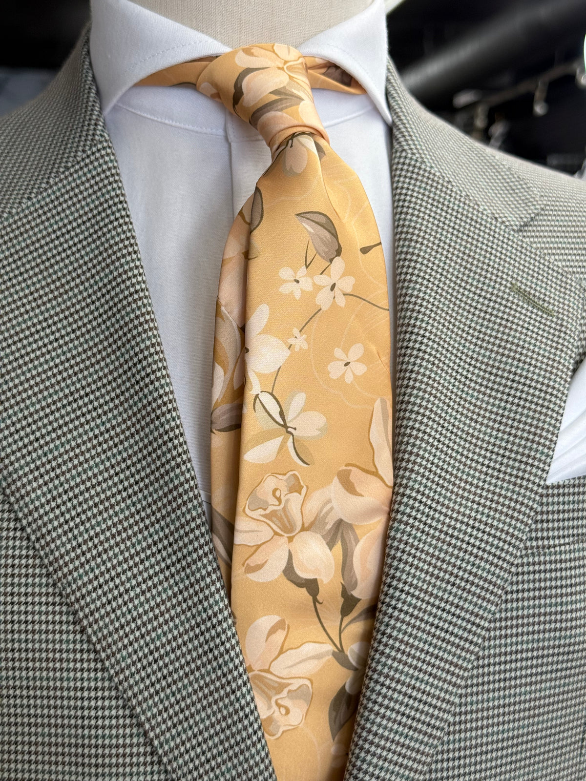 Necktie Floral Golden Meadow