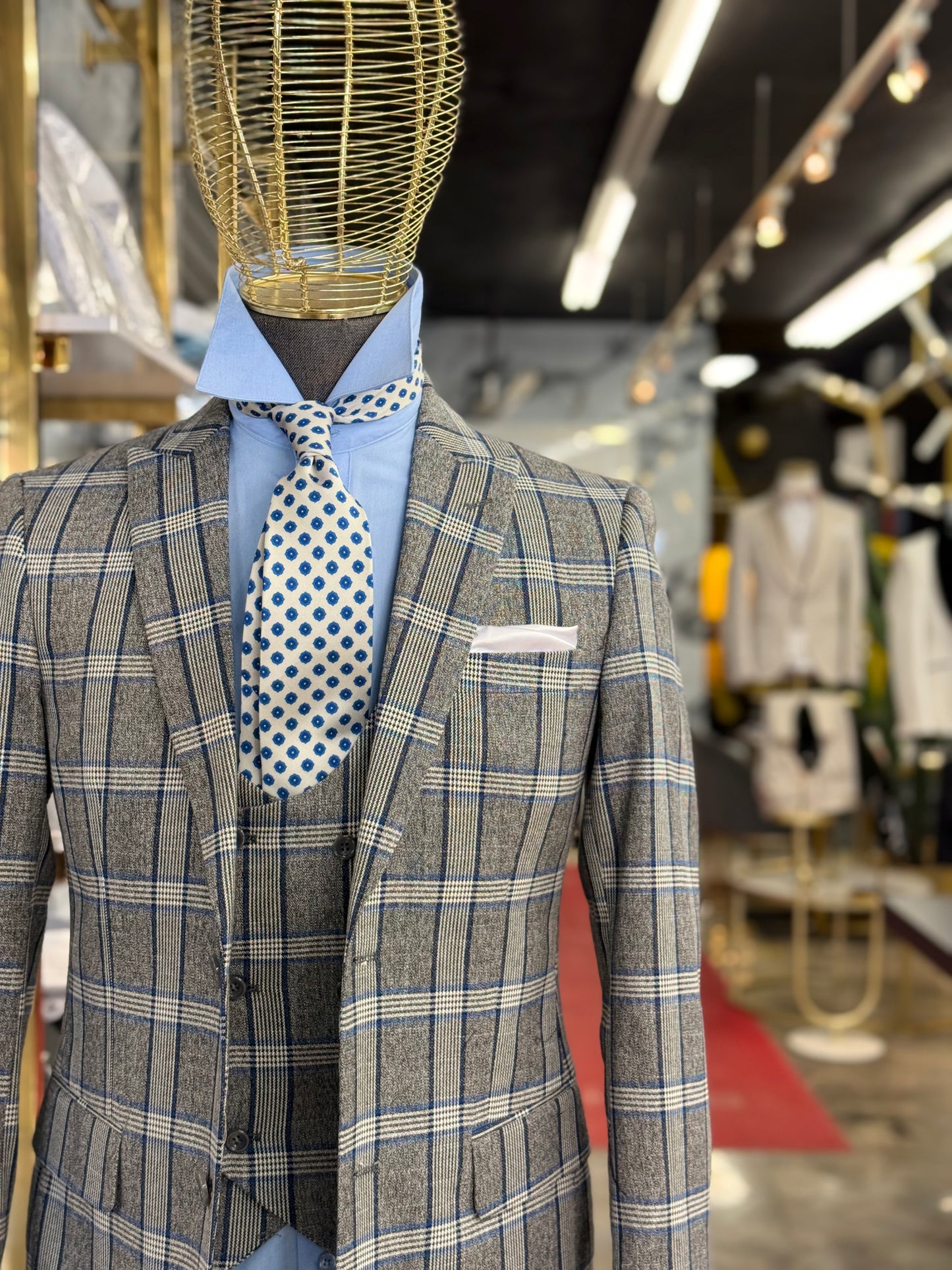 Necktie Medallion White & Blue