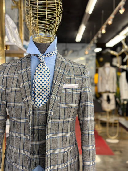 Necktie Medallion White & Blue