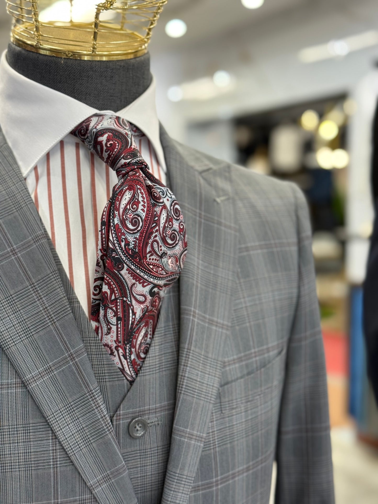 Necktie Big Paisley Silver Grey & Burgundy