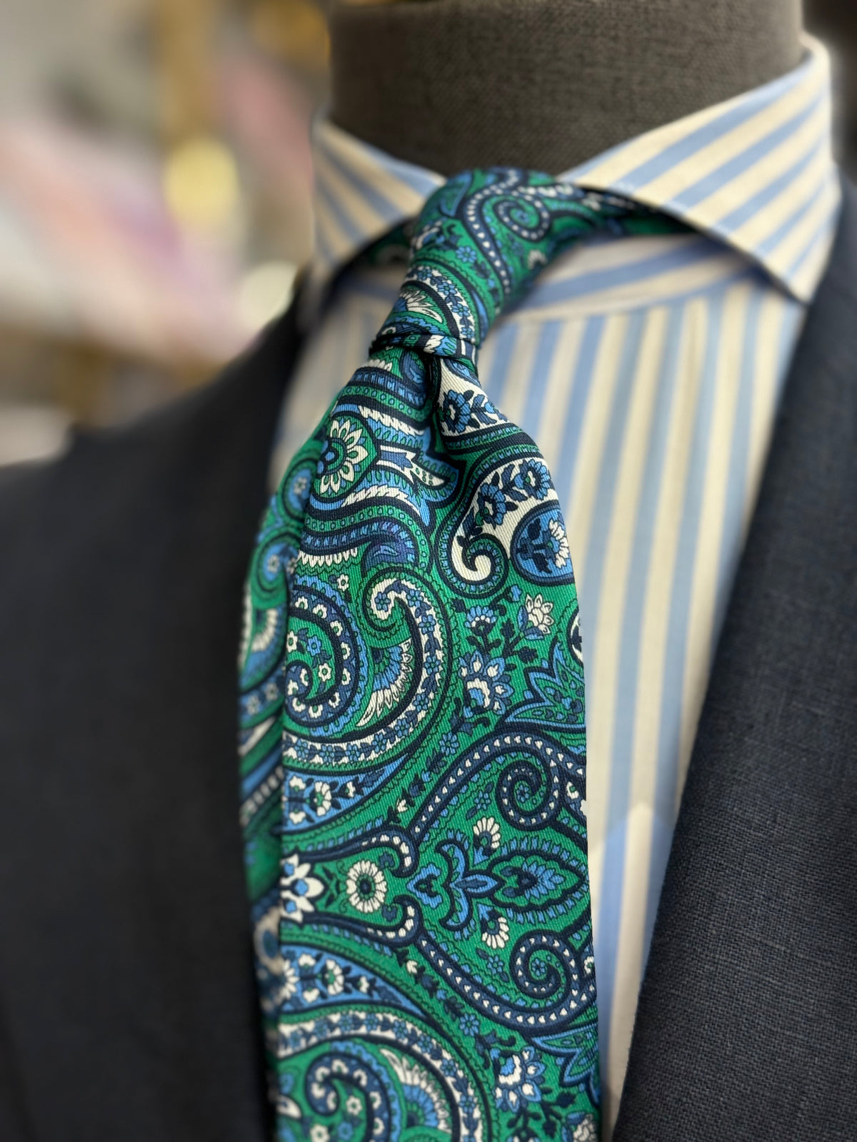 Necktie Big Paisley Green & Blue