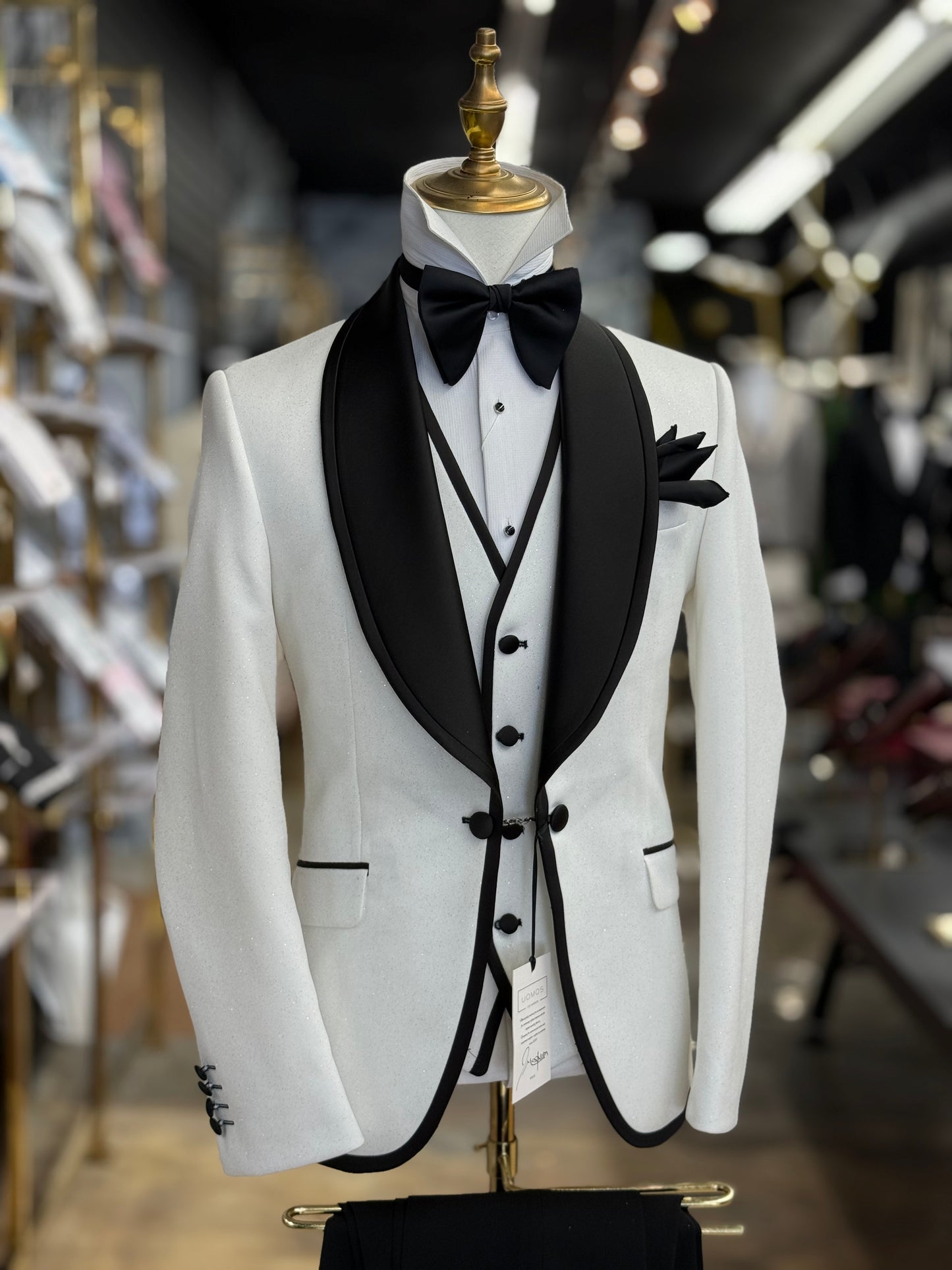 White Sparkly Edition Shawl Lapel Tuxedo