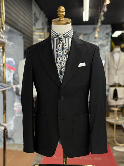 Black Two Pieces Wide Peak Lapel Suit