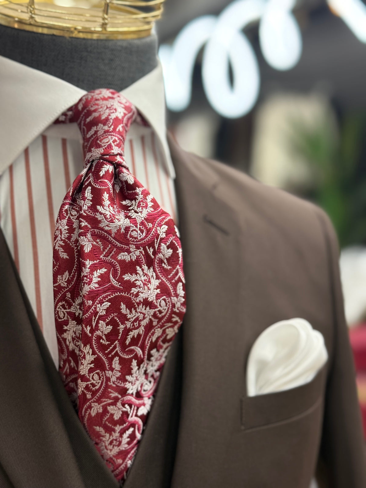 Necktie Burgundy & White Floral