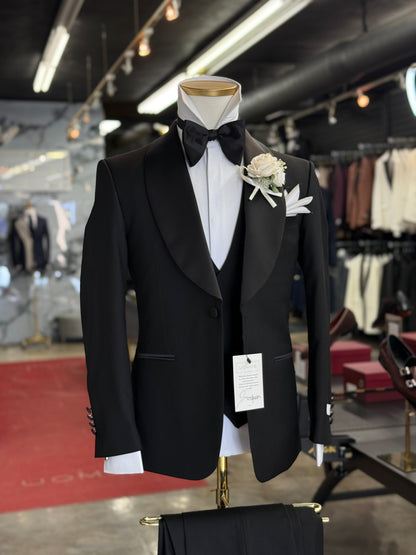 Wide Shawl Lapel Black Tuxedo Uomos